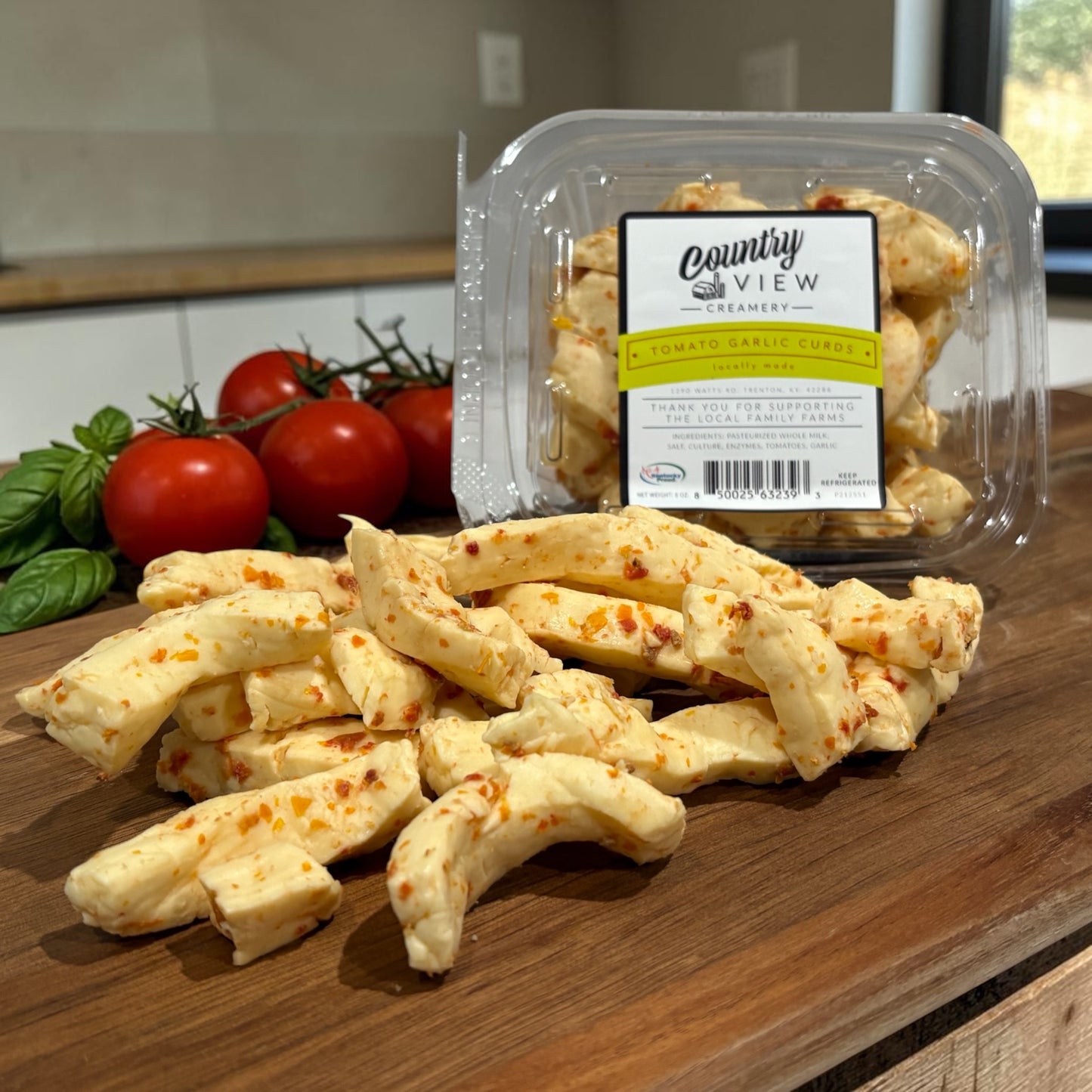 Tomato Garlic Cheese Curds 8 oz