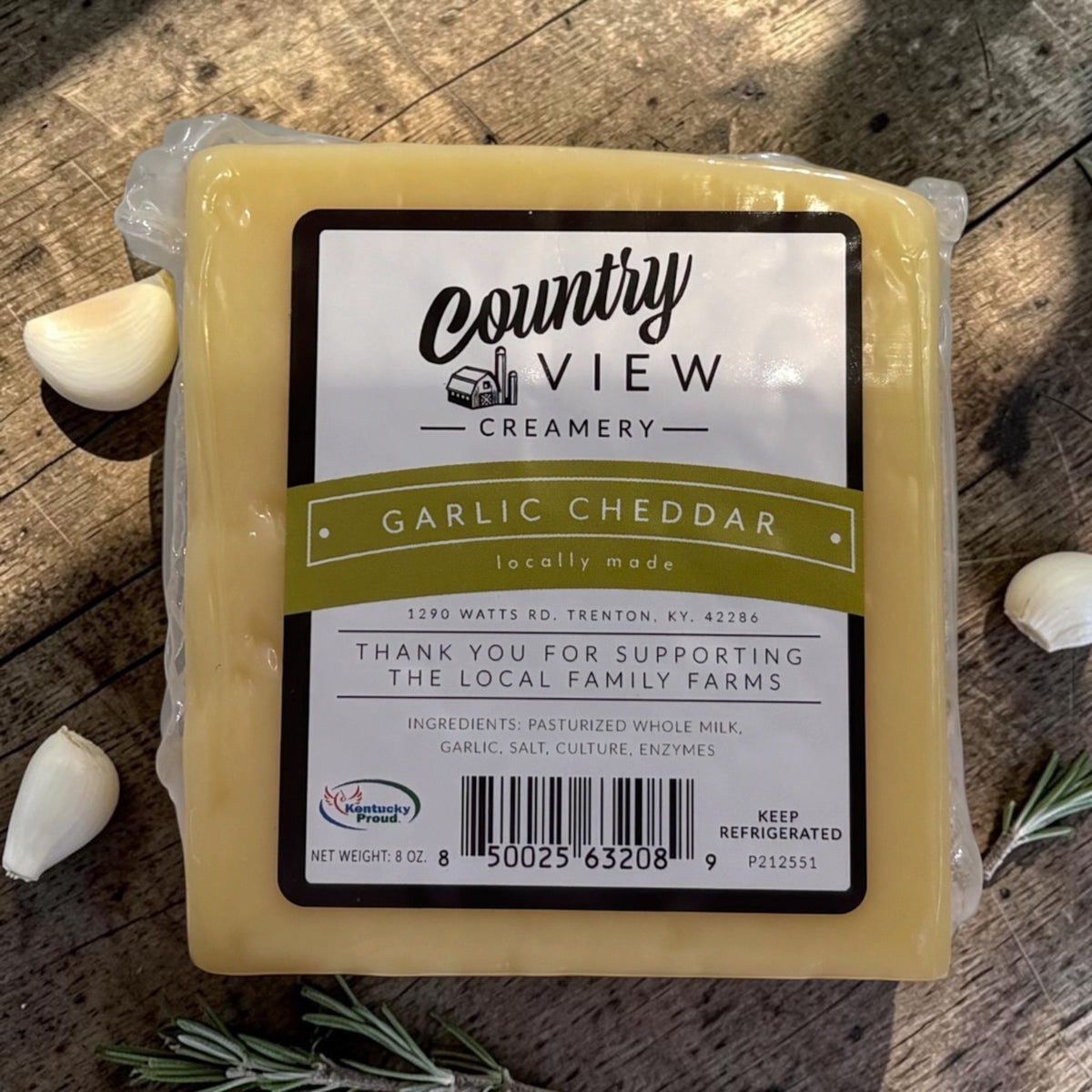 Garlic Cheddar Cheese Block 8 oz